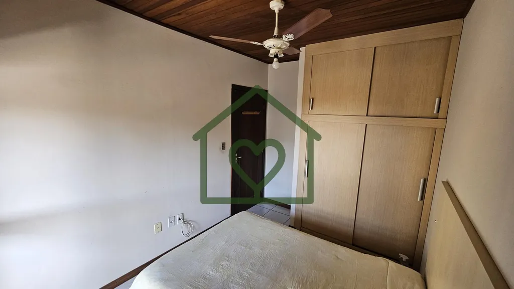 Imagem Casa no Bairro Santo Antônio com 167 m², 4 Dormitórios e 2 Suítes em Rua Tranquila 
Localizada n...