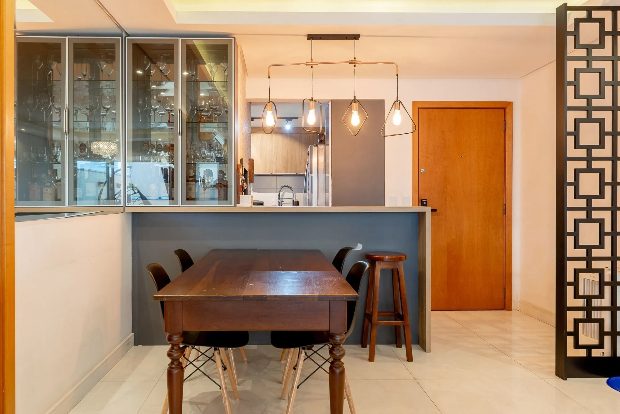 Imagem Apartamento Garden mobiliado, com 180 m² privativos, no bairro Chácara das Pedras