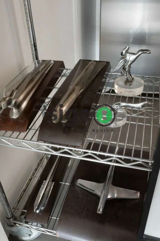 Imagem Apartamento reformado no Condomínio Indianópolis e Petrópolis com suíte.