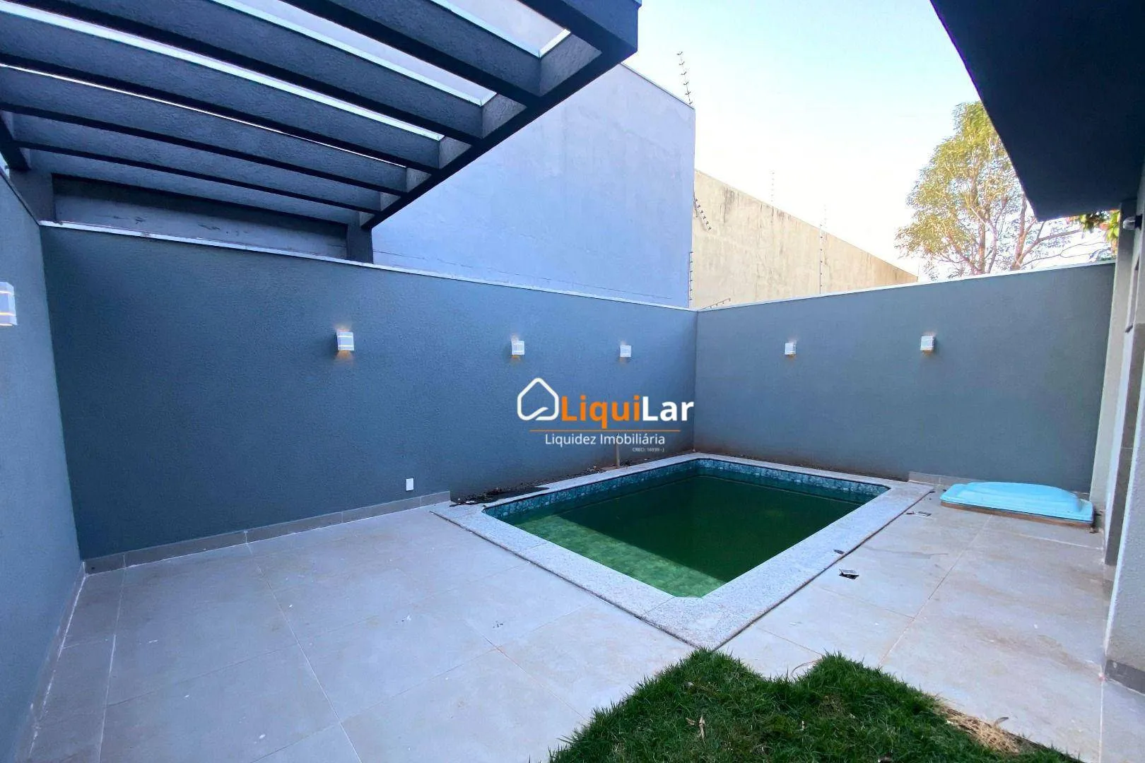 Imagem Casa Térrea à Venda no Rita Vieira com 3 Suítes, Piscina e Varanda Gourmet