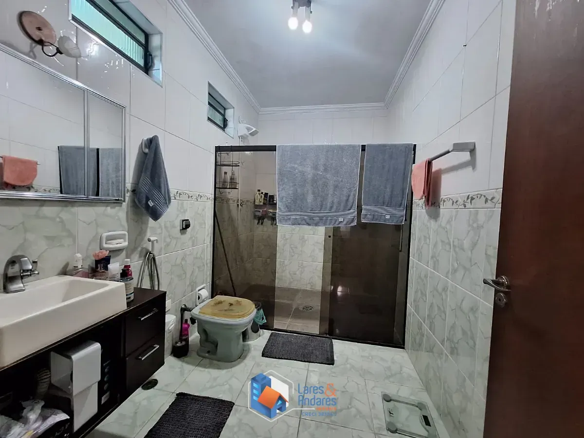 Imagem Sobrado para venda em Itaberaba com 3 quartos, sendo 3 suítes, 500m²