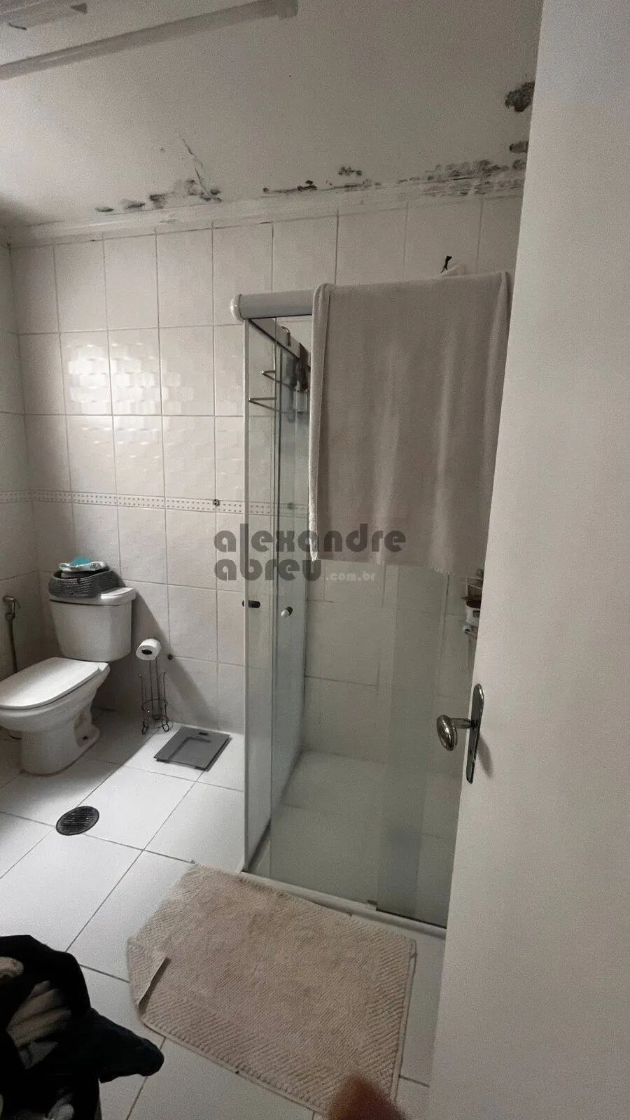 Imagem Casa com com 4 dormitórios próximo ao parque Ibiraquera.