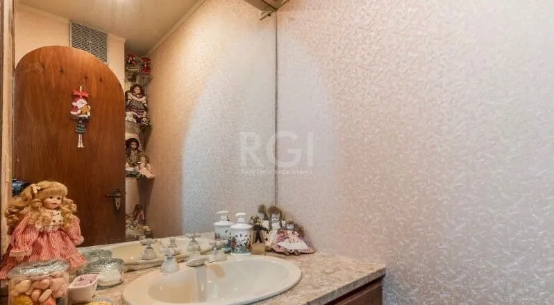 Imagem Casa para Venda - 456m², 3 dormitórios, sendo 2 suites, 2 vagas - Vila Assunção