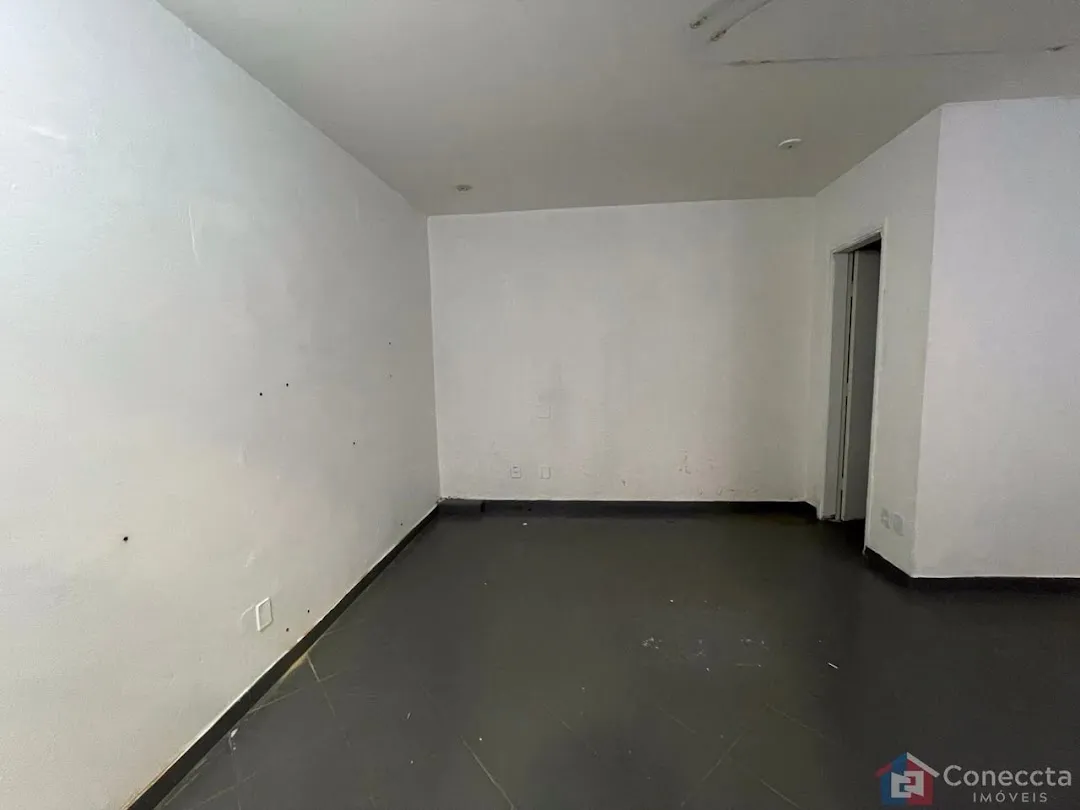 Imagem Loja Comercial à venda, Centro, Patos de Minas - LO0022.