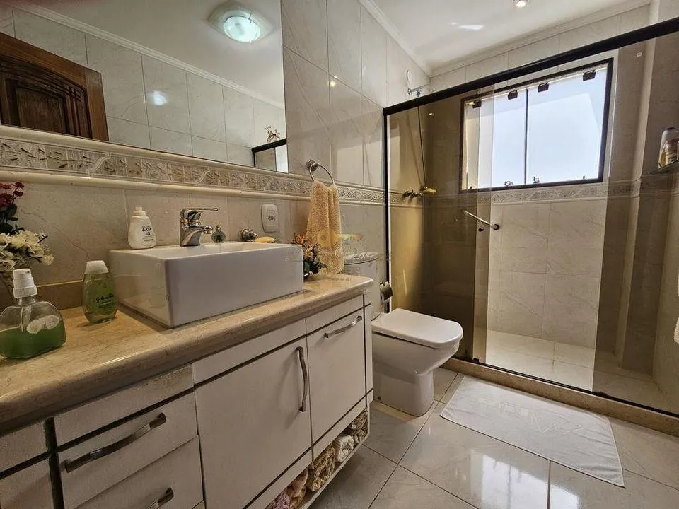Imagem Casa em Condomínio para Venda em Teresópolis / RJ no bairro Várzea