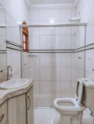 Imagem Sobrado com 4 dormitórios, 270 m² - venda por R$ 690.000,00 ou aluguel por R$ 3.800,00/mês - Residencial União - São José dos Campos/SP