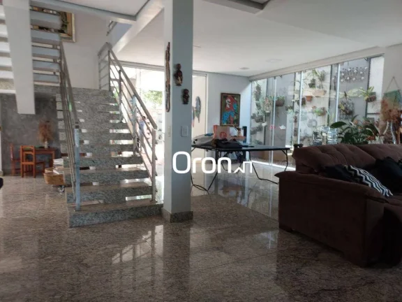 Imagem Sobrado com 4 dormitórios à venda, 390 m² por R$ 2.000.000,00 - Setor Jaó - Goiânia/GO