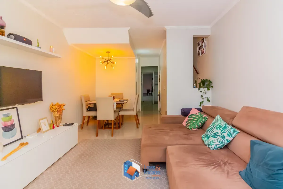 Imagem Sobrado para venda em Conjunto Residencial Vista Verde com 2 quartos, 78m²