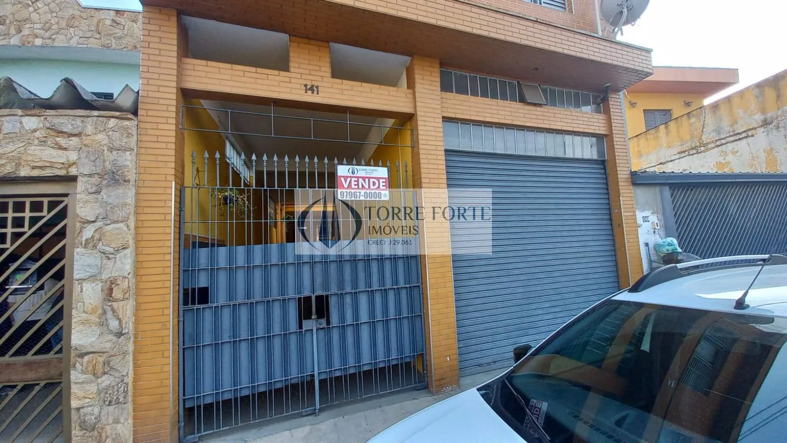 Foto do imóvel 2 casas com 3 dormitórios 4 banheiros + 1 salão na Vila Mafra em Rua São João Gualberto