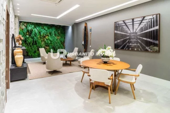 Imagem Residência de Luxo com Cinema Privativo, Elevador e Piscina com Telão Riviera de São Lourenço