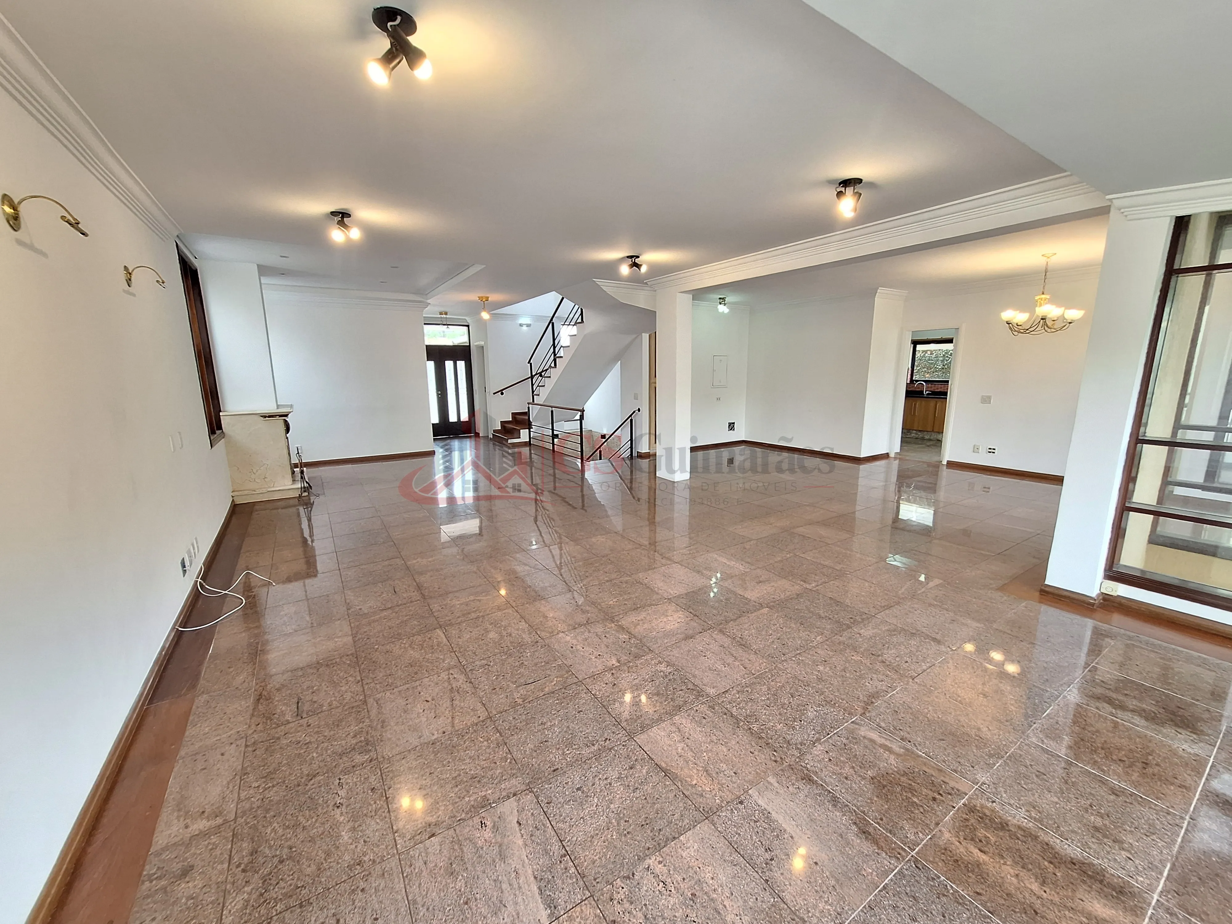 Imagem Casa no Residencial 10 - 421,06 m², 1 dormitório | Alphaville