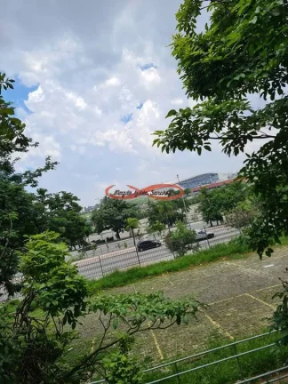 Imagem APARTAMENTO USADO A VENDA EM ITAQUERA - POUCOS METROS RADIAL LESTE.