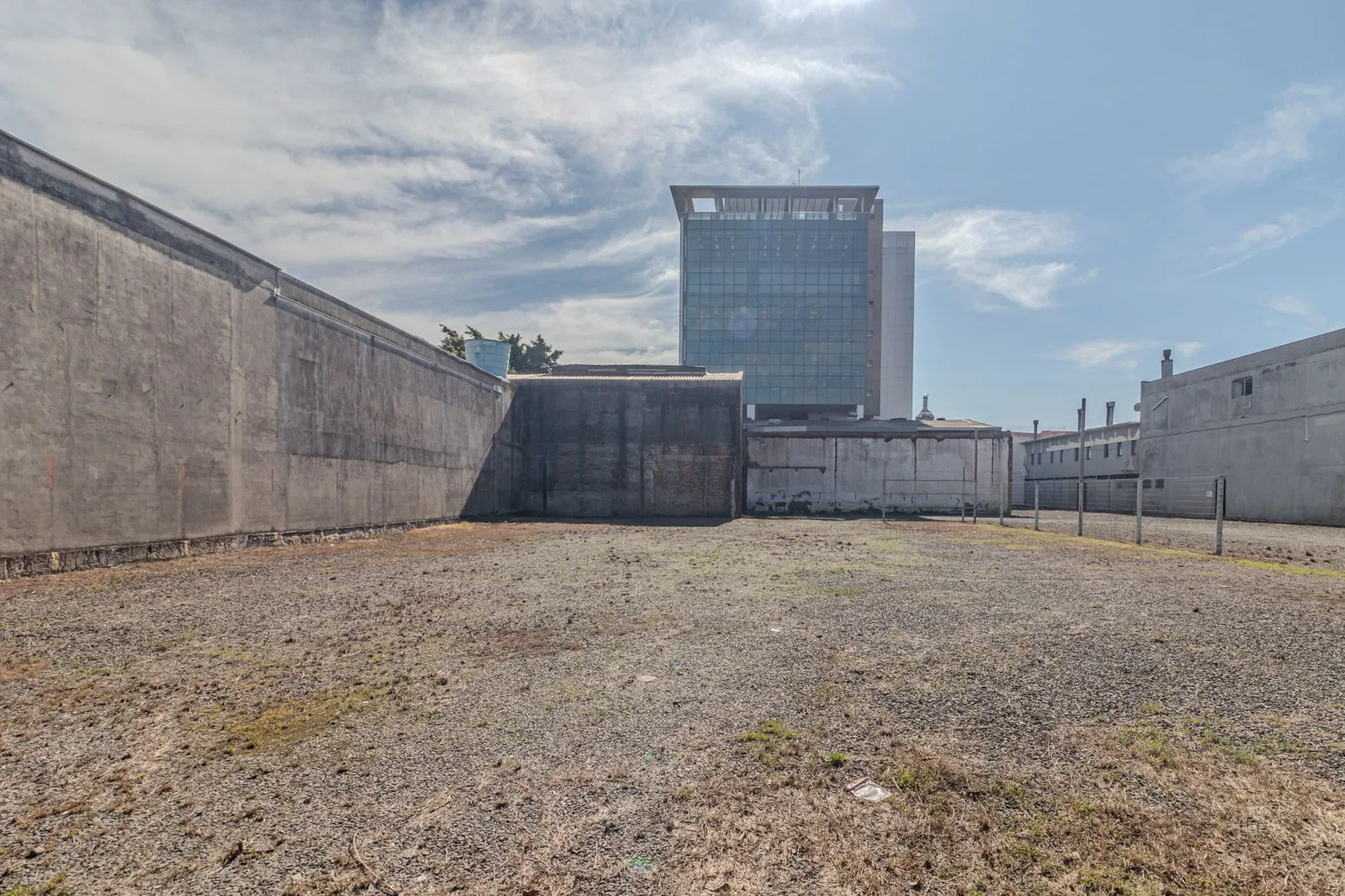 Imagem EXCELENTE TERRENO COM 10.000 M²