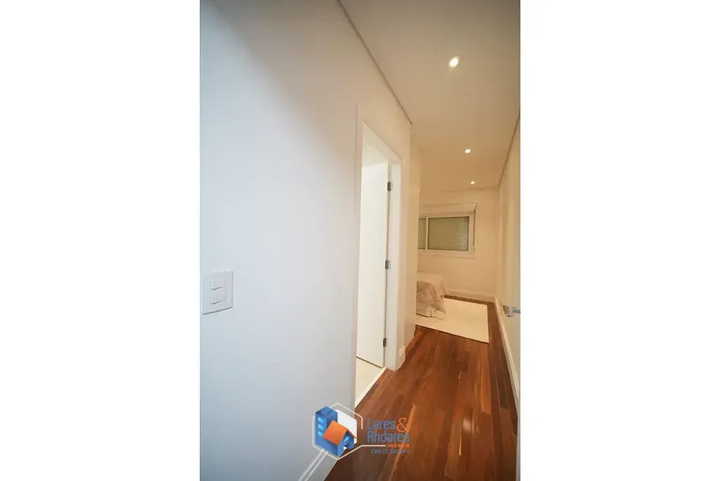 Imagem Casa em Condomínio à venda 4 Quartos 4 Suites 3 Vagas 334M² Real Parque São Paulo - SP