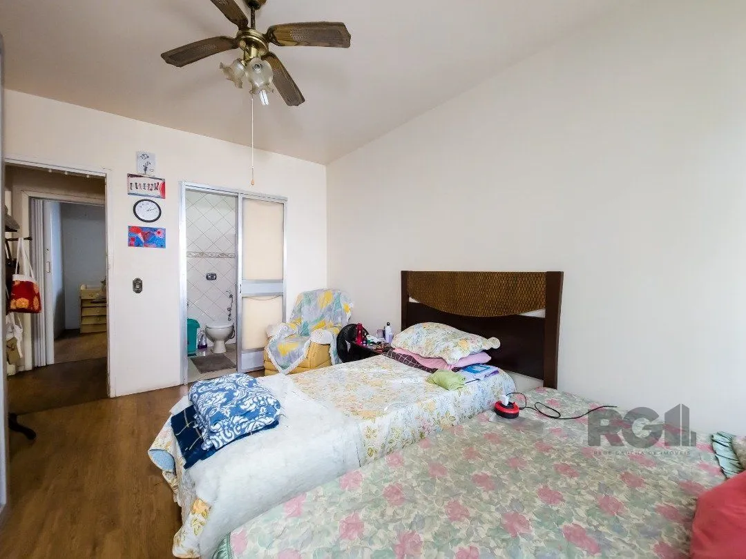 Imagem Casa para Venda - 210m², 3 dormitórios, sendo 1 suites, 2 vagas - Tristeza