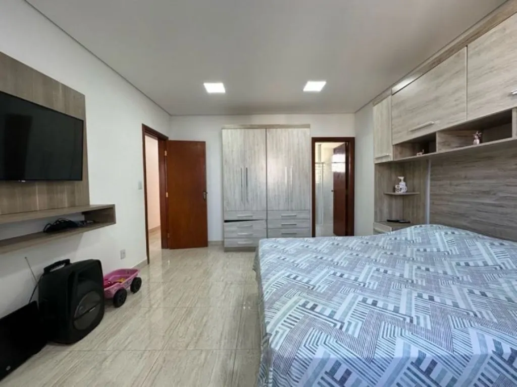 Imagem APARTAMENTO COM 170,00 m² - TUPI - PRAIA GRANDE SP