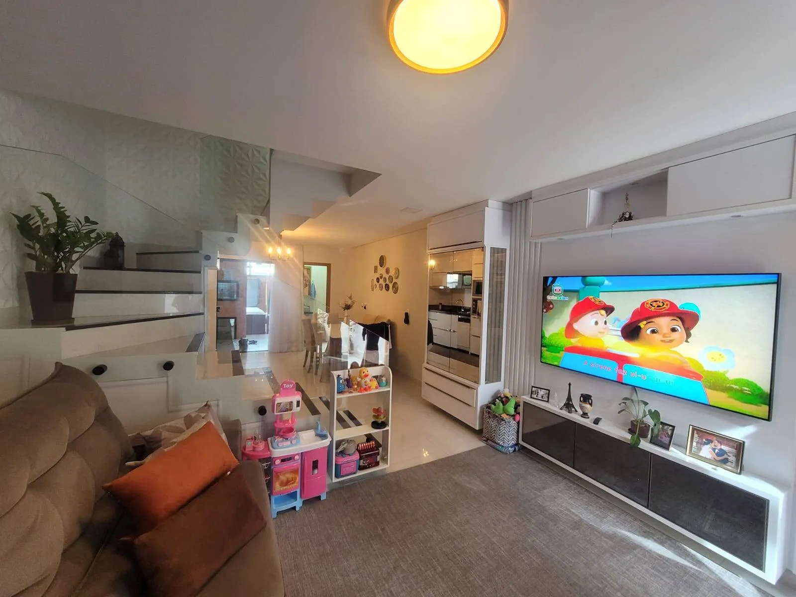 Imagem CASA MODERNA À VENDA | BAIRRO SÃO MARCOS - JOINVILLE/SC