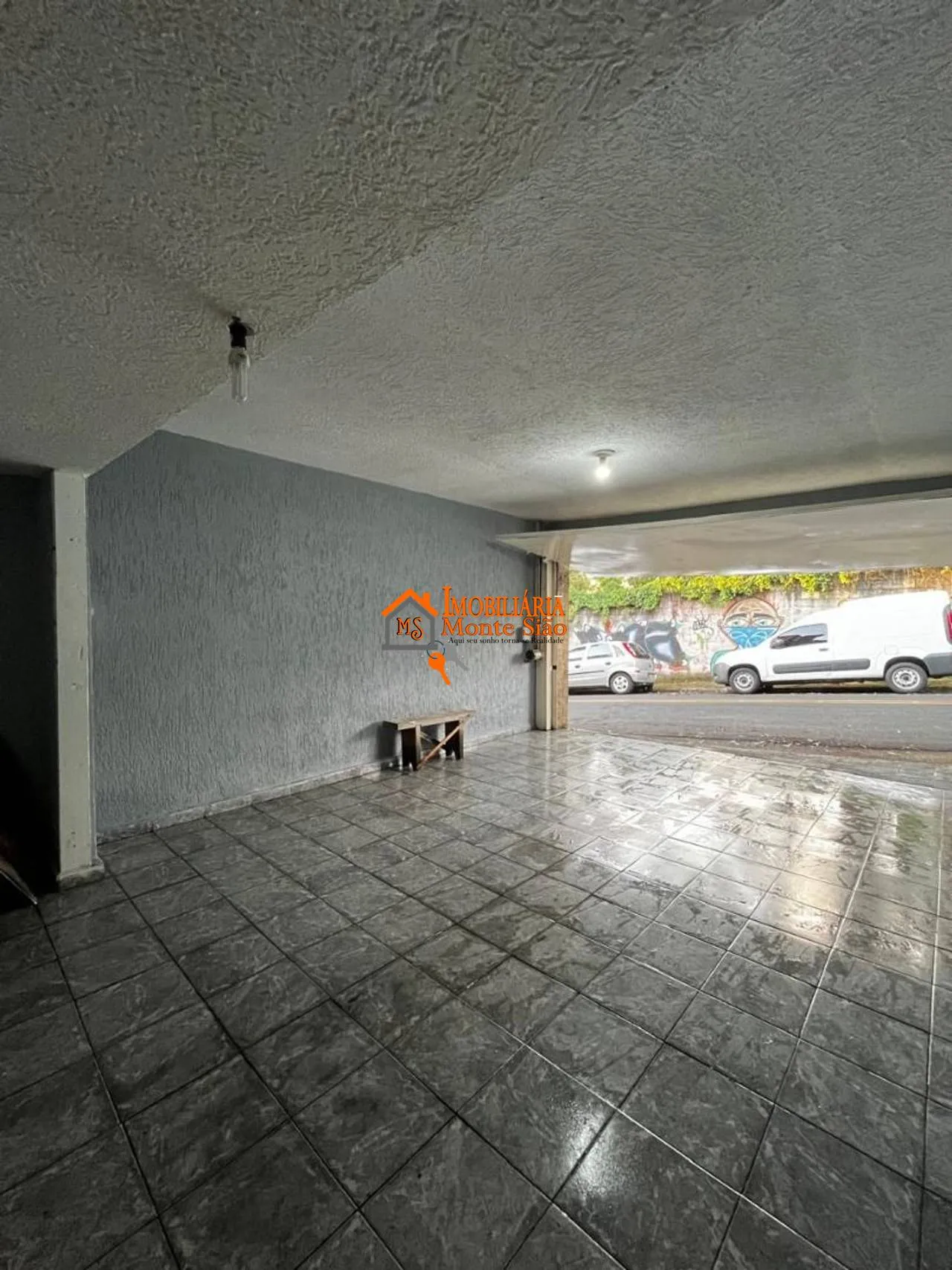 Imagem Sobrado com 4 dormitórios à venda, 238 m² por R$ 640.000,00 - Vila Galvão - Guarulhos/SP