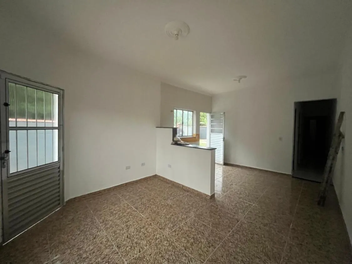 Imagem CASA 2 DORM SENDO 1 SUITE LADO PISTA À VISTA NOSSA SENHORA DO SION ITANHAEM