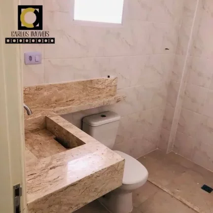 Imagem Casa incrível com 3 dormitórios na Encruzilhada em Santos!!!! OPORTUNIDADE!