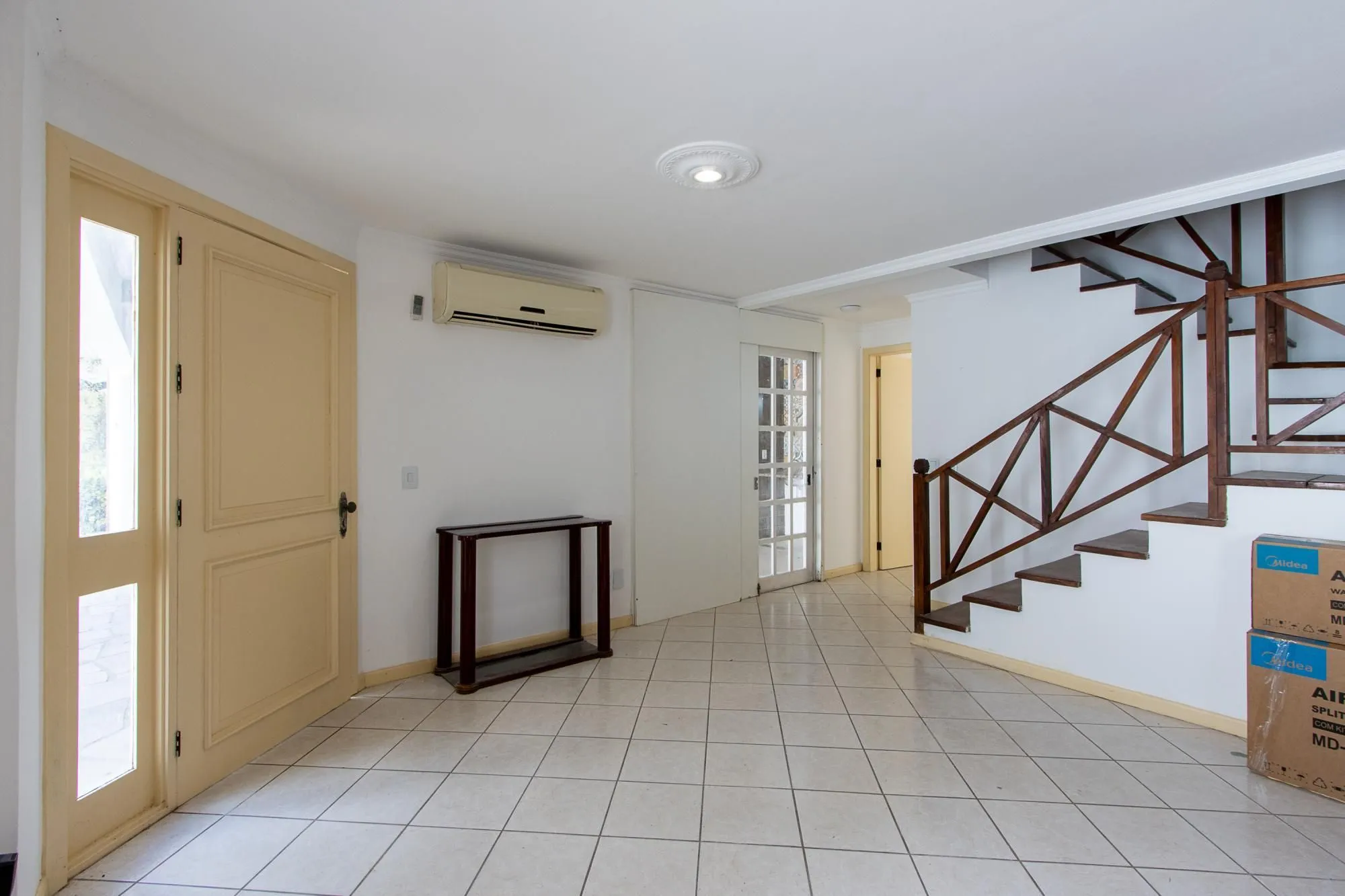 Imagem Casa em condomínio, 3 dormitórios (1 suite) 2 vagas - Jardim Isabel