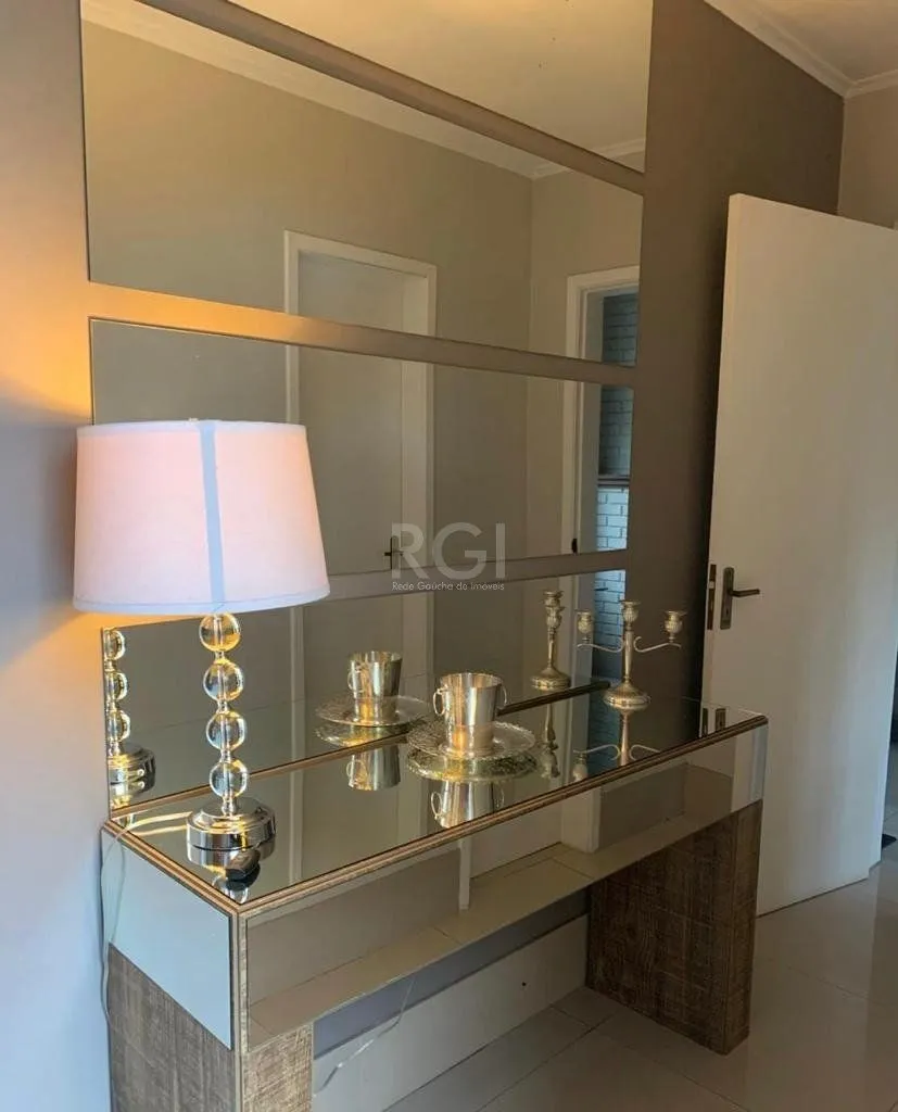 Imagem Casa para Venda - 323m², 4 dormitórios, sendo 2 suites, 3 vagas - Jardim Itu
