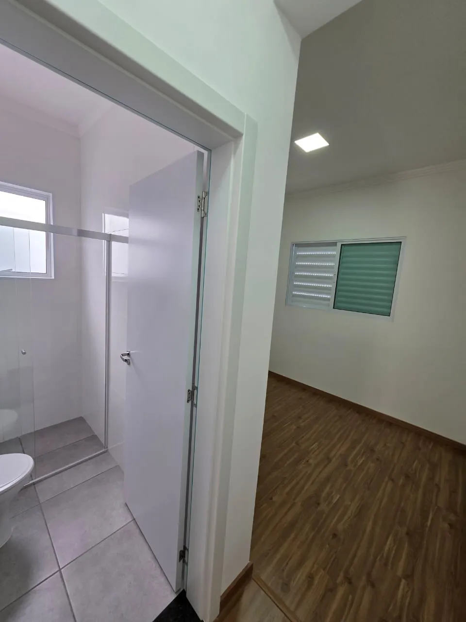 Imagem Imperdível oportunidade! Casa à venda em Sorocaba-SP, Jardim São Carlos. 3 quartos, 3 suítes, 2 salas, 3 banheiros, 3 vagas. 123m². Aproveite!