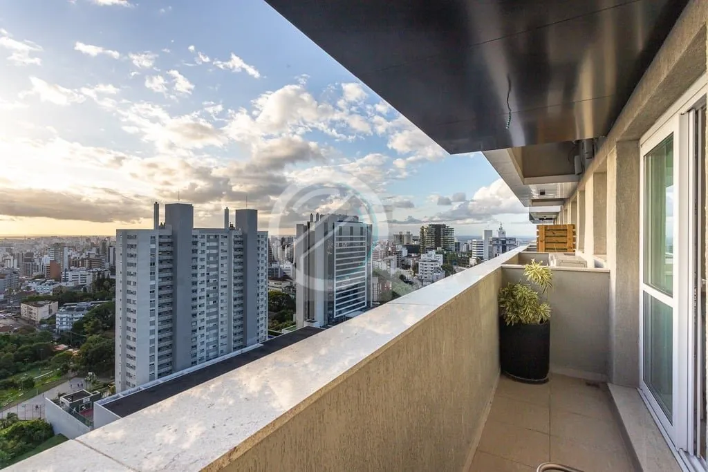 Imagem Apartamento de 2 dormitórios de 71 m² mobiliado e decorado em alto padrão. Suíte, banheiro socia...
