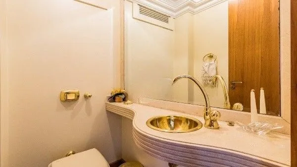 Imagem Amplo apartamento com 3 dormitórios, churrasqueira e hidromassagem - 222m² - Petrópolis