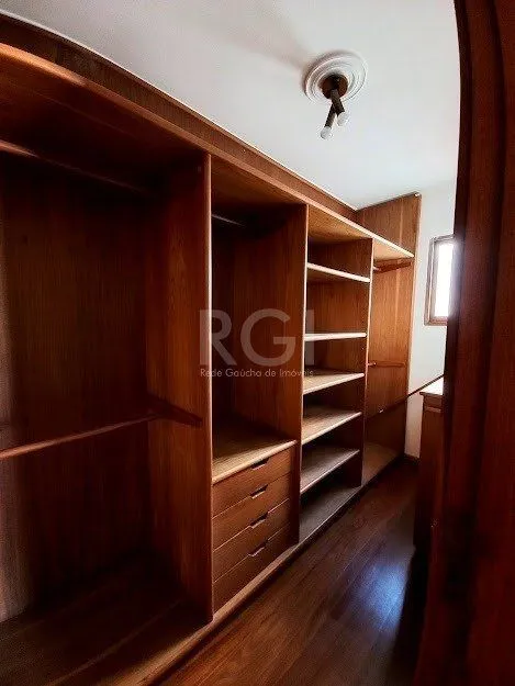 Imagem Casa para Venda - 224m², 3 dormitórios, sendo 1 suites, 3 vagas - Santana