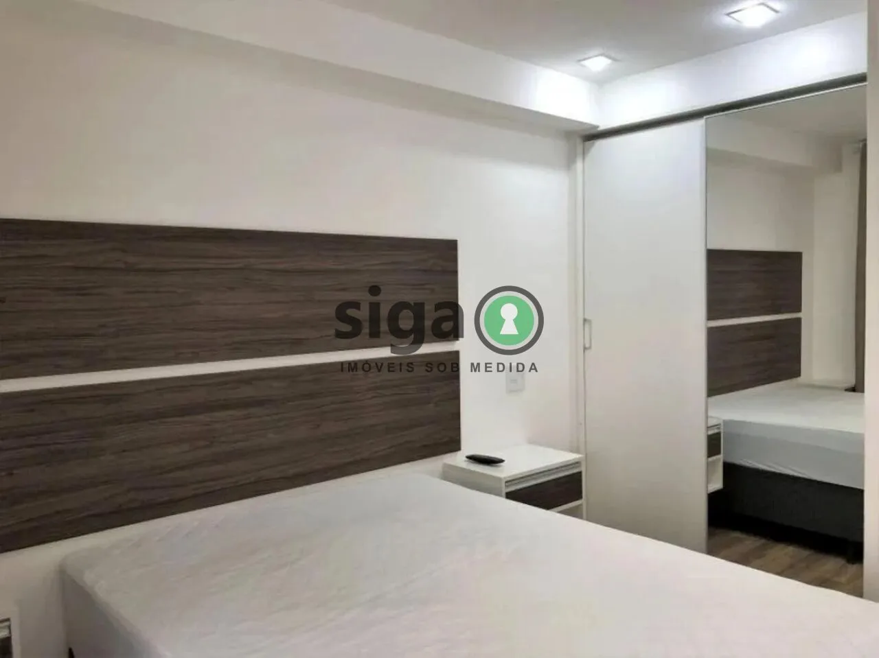 Imagem Apartamento de 49m² mobiliado, 1 dormitórios e 1 vagas - Campo Belo - São Paulo/SP