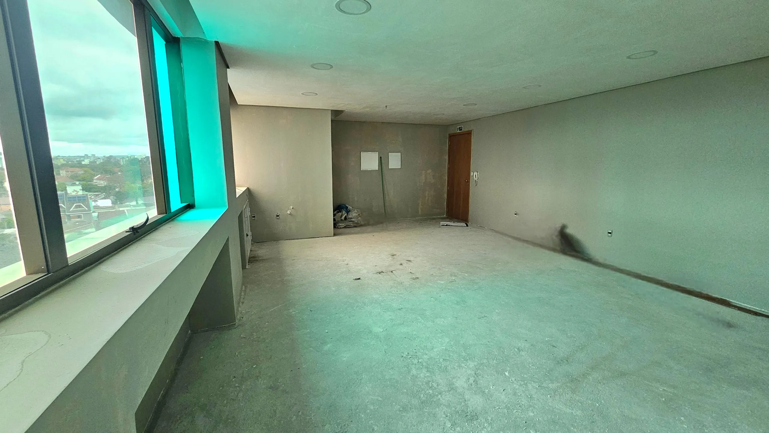 Imagem Conjunto Comercial à venda em Porto Alegre, Santa Maria Goretti, 45.34m2