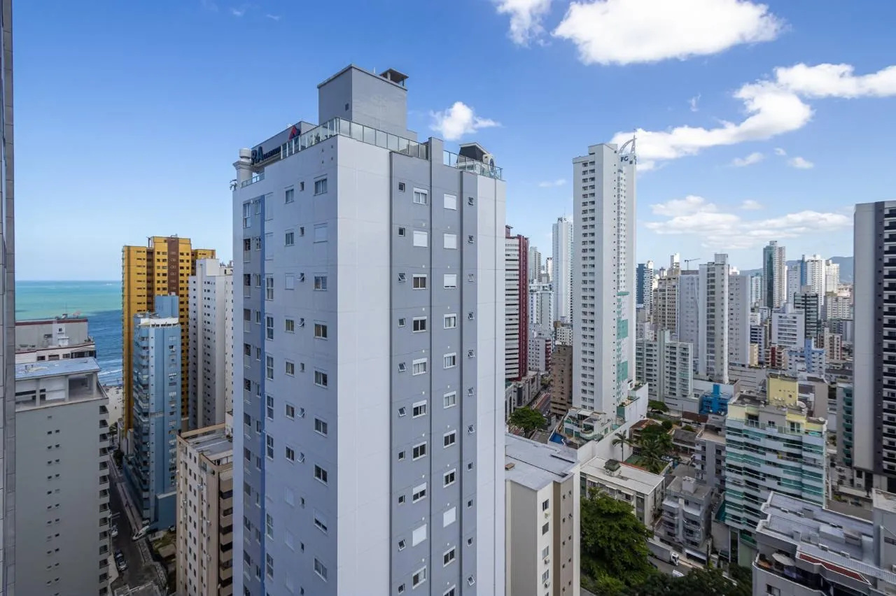 Imagem Apartamento com vista para o mar à venda com 176.8m2 por R$ 8.500.000,00