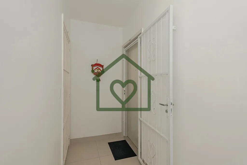Imagem Bem-vindo ao seu novo lar no coração de Cavalhada, Porto Alegre! Este encantador apartamento de 46...