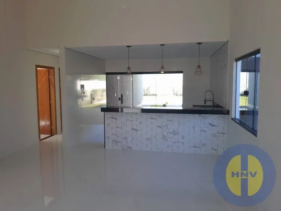 Imagem Vendo casa com piscina em Itaipuaçu