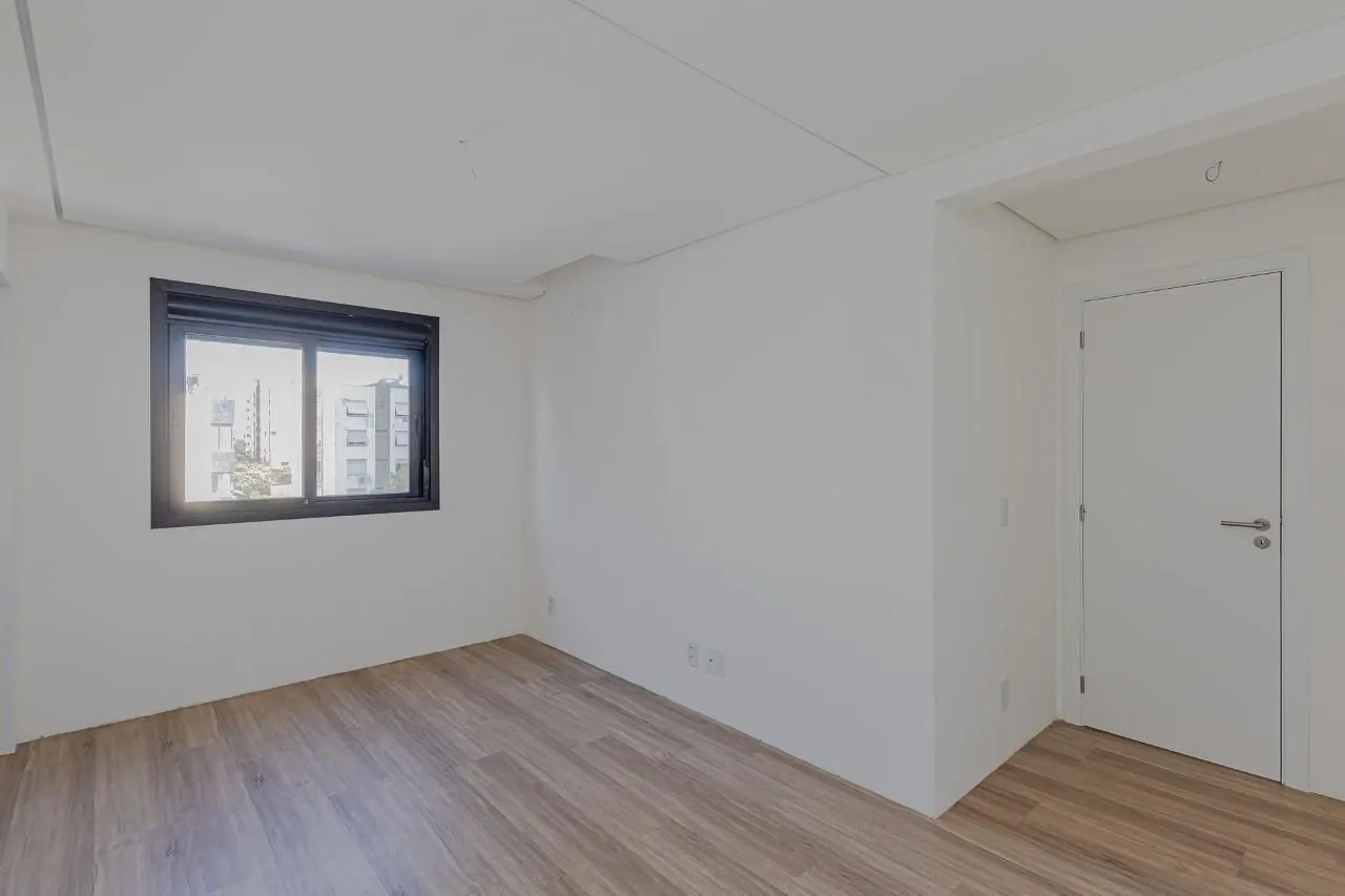 Imagem APARTAMENTO, 2 DORMITÓRIOS, 2 SUÍTES, VARANDA, VAGA DE GARAGEM, BAIRRO MENINO DEUS, PORTO ALEGRE/RS