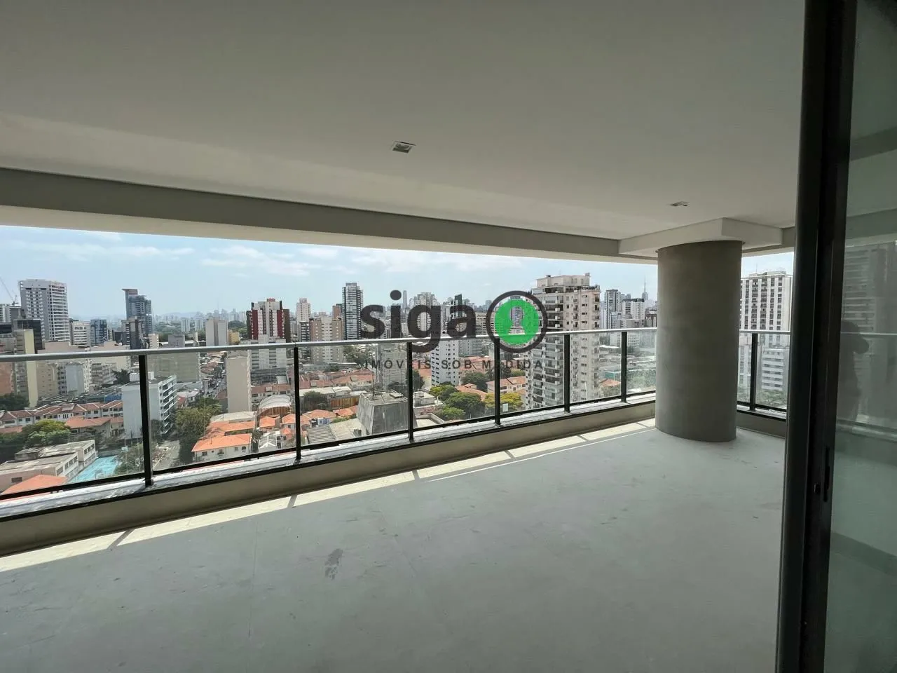 Imagem Apartamento a venda com 230m², 4 suites, 3 vagas, no contrapiso em Pinheiros