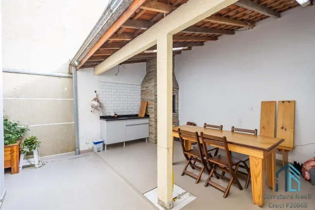 Imagem Sobrado lindo a venda 03 quartos c/suíte, 02 vagas no Campo Comprido em Curitiba PR