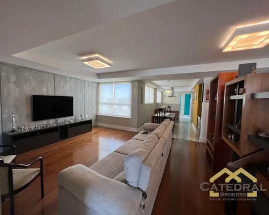 Imagem Apartamento à Venda no Edifício San Diego - Centro de Jundiaí/SP com174,00 m²