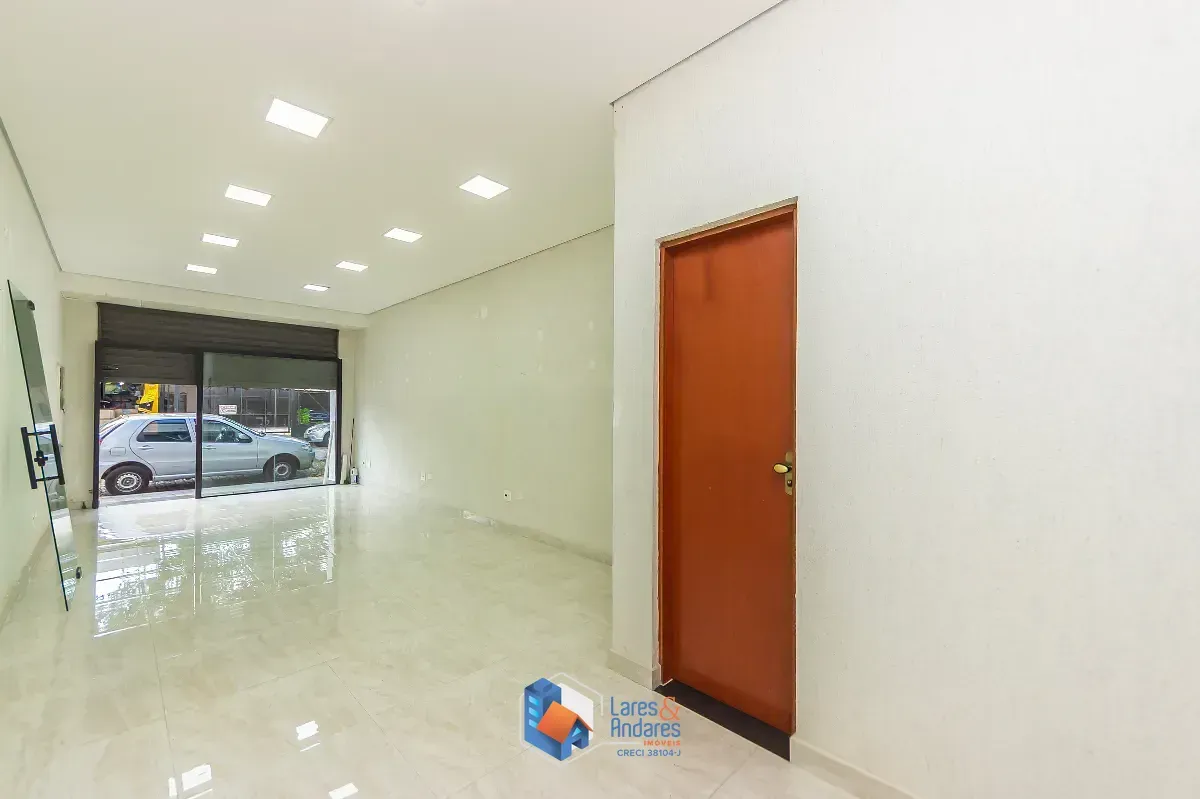 Imagem Loja de rua para venda e locação em Vila Cordeiro, 100m²