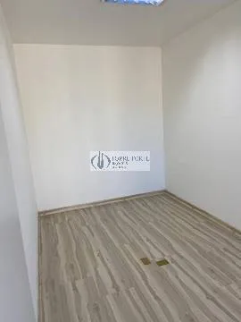 Imagem Sala comercial a 290 m da estação do metrô Paraíso, ideal para consultório