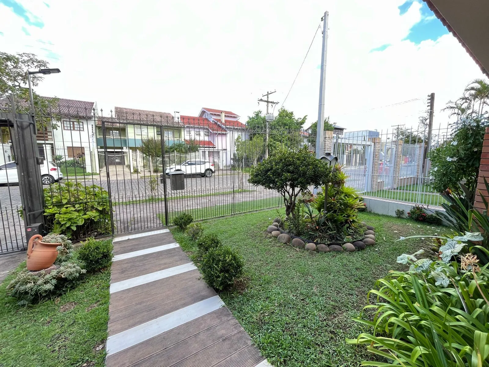 Imagem Casa com piscina a venda em Ipanema