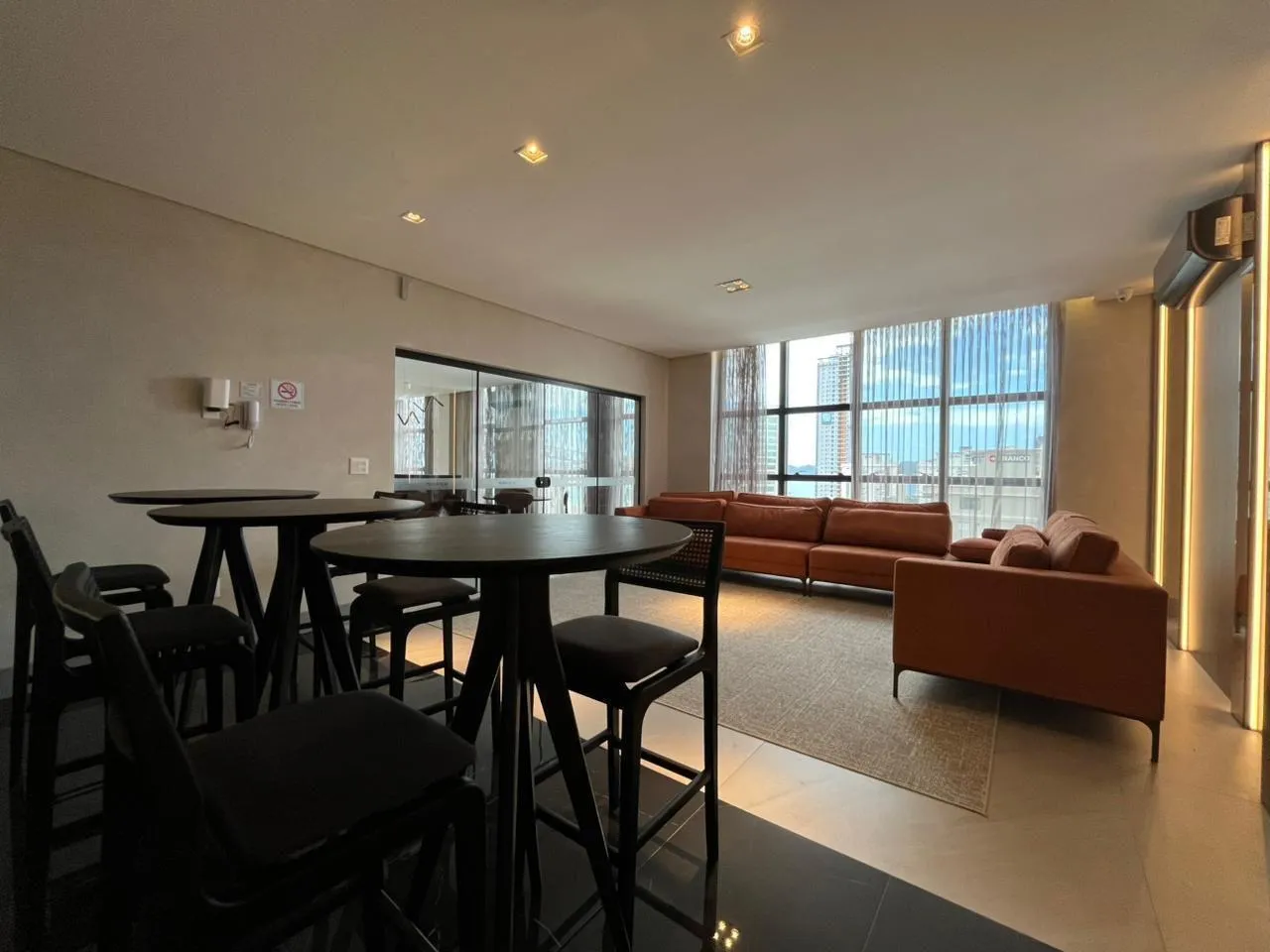 Imagem Apartamento à venda com 71m2 por R$ 950.000,00