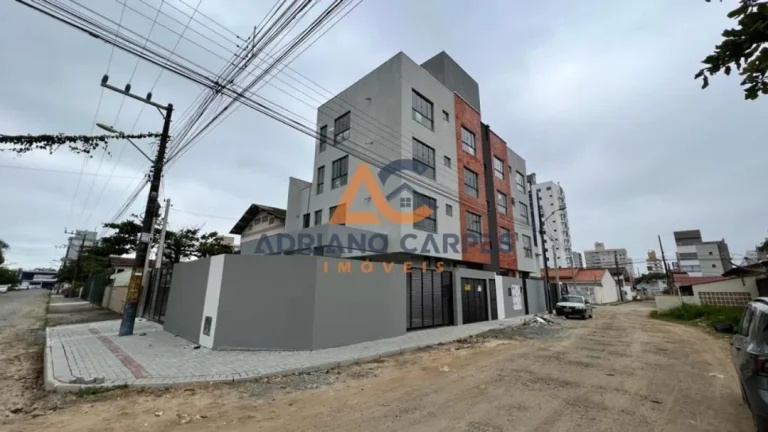 Imagem Apartamento mobiliado e decorado, 02 dormitórios, sendo 01 suíte, no Bairro do Gravatá - Navegantes - Adriano Carpes imóveis vende.