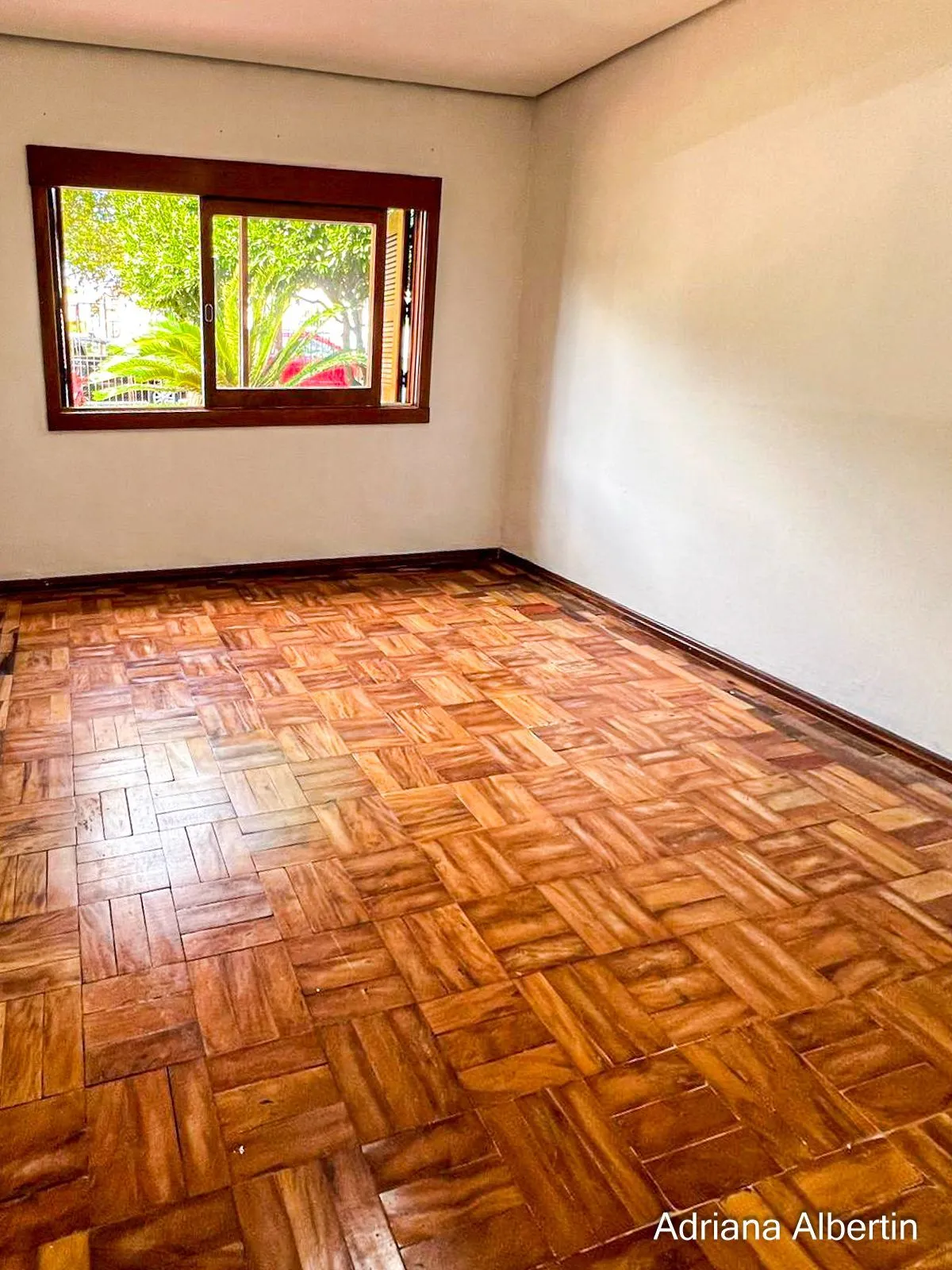 Imagem Casa para Venda - 180m², 3 dormitórios, sendo 1 suites, 2 vagas - Ipanema