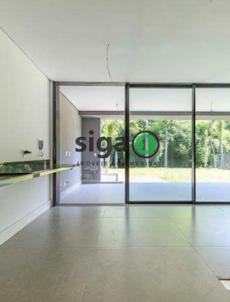 Imagem Casa em Condomíno, com 4 suites, 4 vagas na Chácara Santo Antonio, com infra para elevador