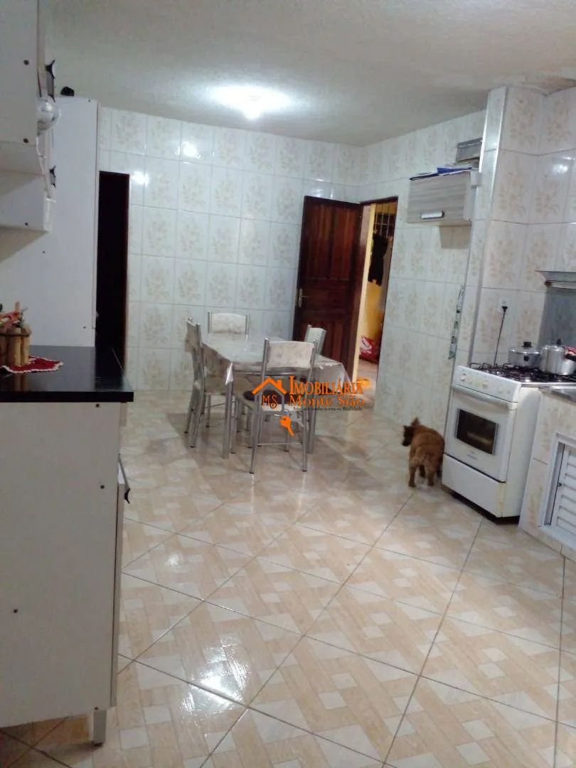 Imagem Sobrado com 5 dormitórios à venda, 250 m² por R$ 590.000,00 - Vila Barros - Guarulhos/SP