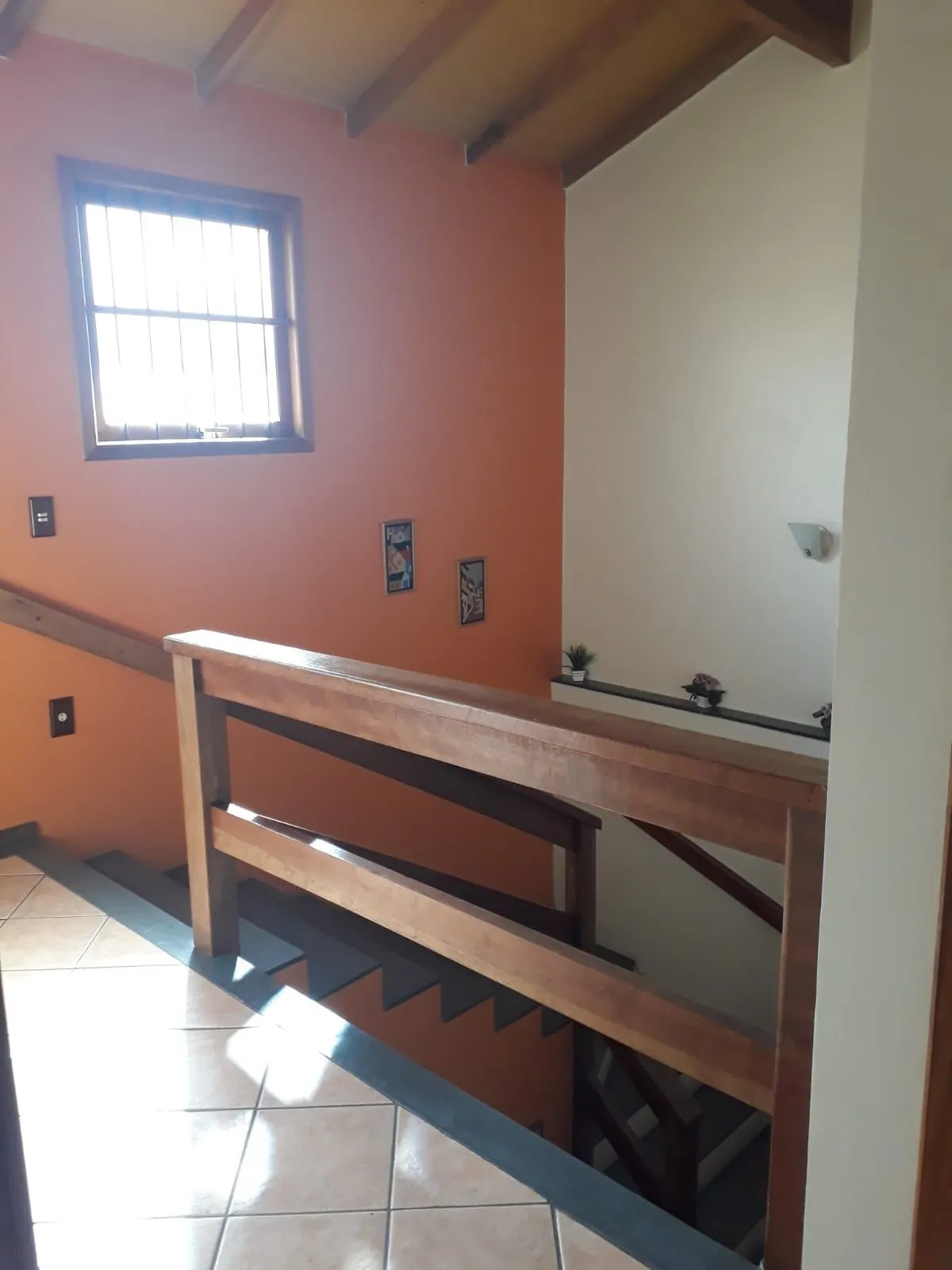 Imagem Casa sobrado no bairro Auxiliadora de 3 dormitórios e 3 vagas