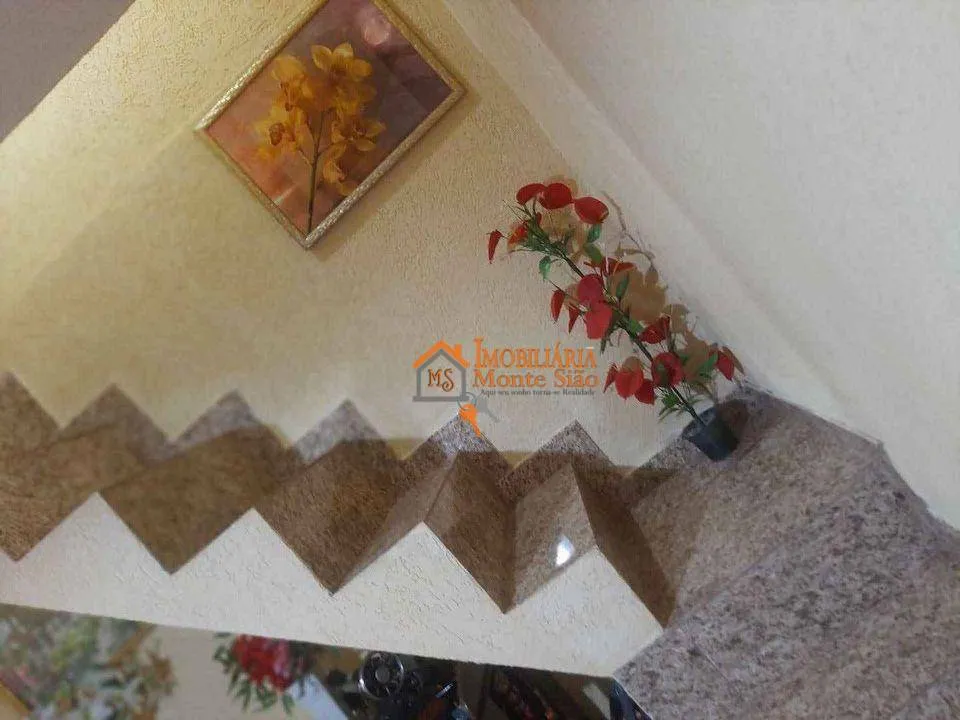 Imagem Sobrado com 4 dormitórios à venda, 125 m² por R$ 307.000,00 - Parque Santos Dumont - Guarulhos/SP