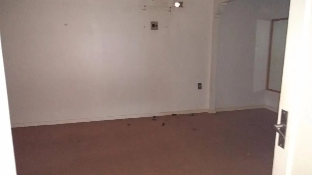 Imagem Casa para Venda - 485m², 5 dormitórios, sendo 1 suites, 1 vaga - Petrópolis